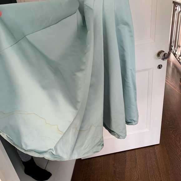 Stunning $6000 J Mendel size 8 bought from J Mendel boutique - Picture 5 of 8